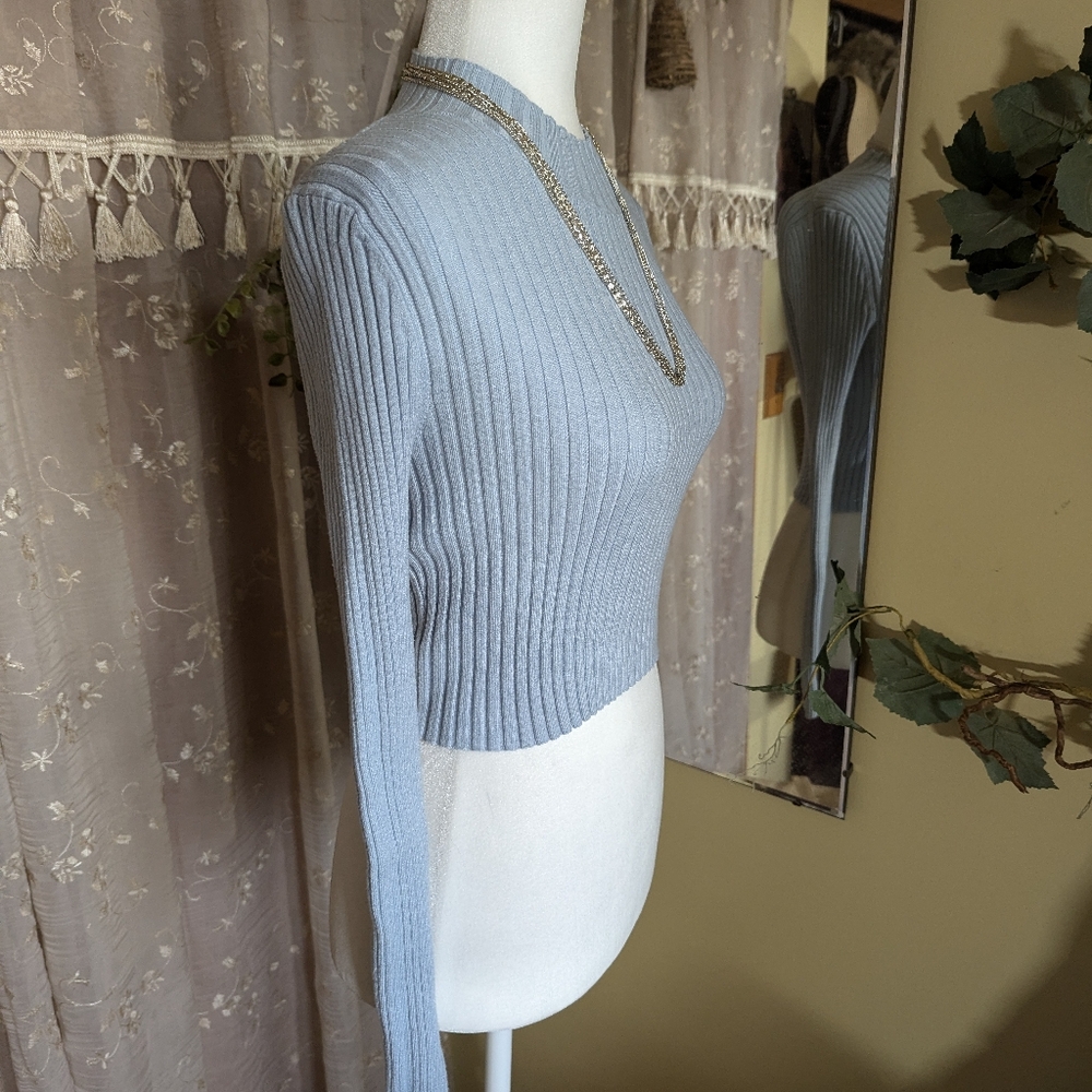 Unbranded | Tight Ribbed Crop - Picture 2 of 8